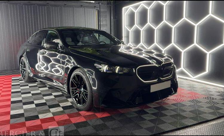 BMW M5 G90 727CH  HA-312-SJ