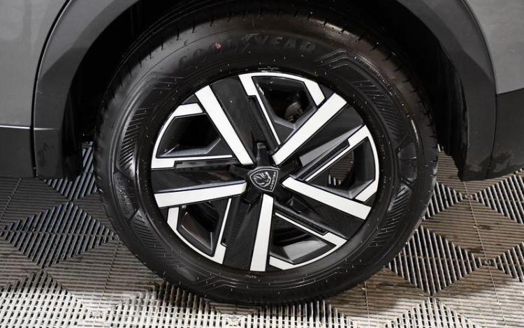 PEUGEOT 2008 GRIS HA-329-JQ