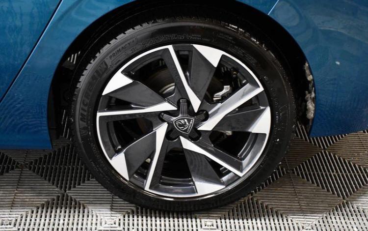 PEUGEOT 308 ALLURE HYBRID 136CH e-DCS6  HA-447-MX