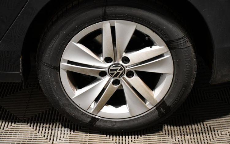 VOLKSWAGEN GOLF VIII 2.0 TDI 150ch VW EDITION DSG GRIS HB-173-FF