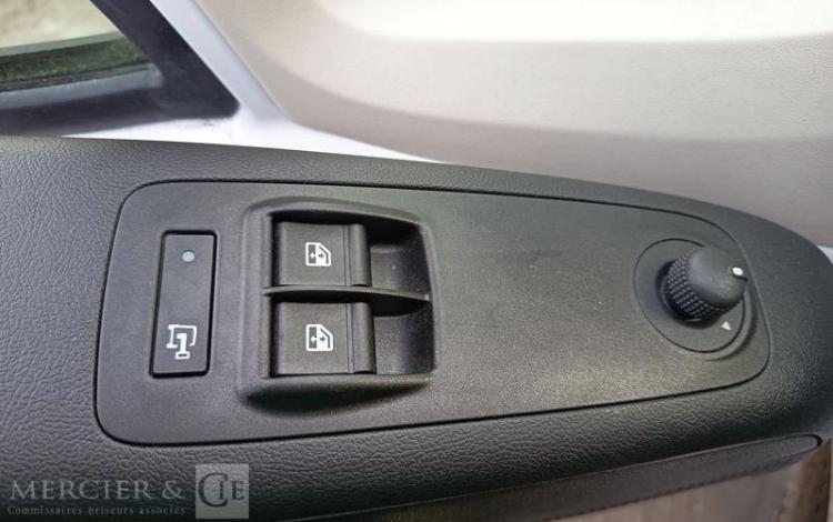 CITROEN JUMPER L2H2 8 PL PMR  HB-431-HC