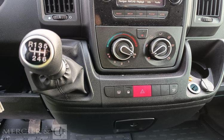 CITROEN JUMPER L2H2 8 PL PMR  HB-431-HC