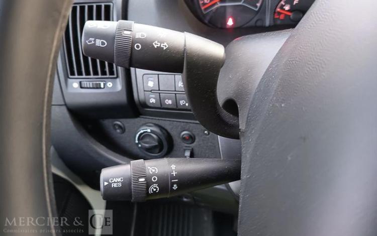 CITROEN JUMPER L2H2 8 PL PMR  HB-431-HC