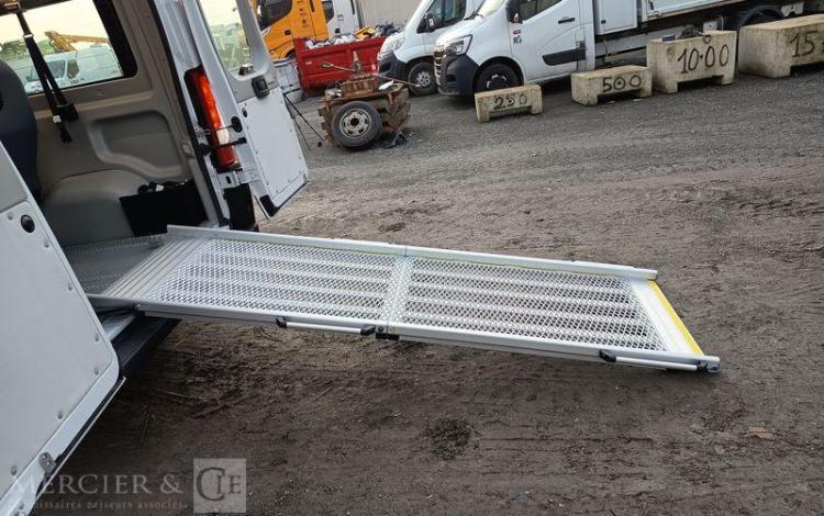 CITROEN JUMPER L2H2 8 PL PMR  HB-431-HC