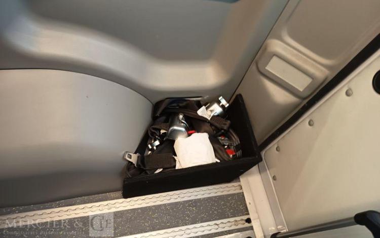 CITROEN JUMPER L2H2 8 PL PMR  HB-431-HC