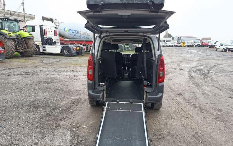 CITROEN BERLINGO 130 PMR  HB-446-HA