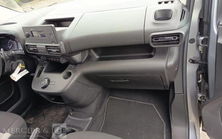 CITROEN BERLINGO 130 PMR  HB-446-HA
