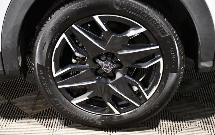 PEUGEOT 3008 1,2 HYBRID 136 ALLURE BVA BLANC HB-455-VE