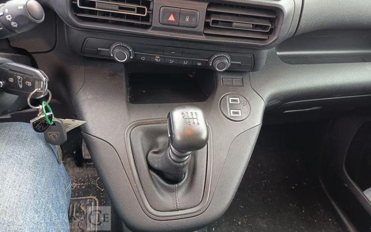 PEUGEOT PARTNER FOURGON XL 950KG BLUEHDI 100 S&S BVM6 – DIESEL – 8625 KMS – ANNEE 2025 BLANC HD-364-AJ