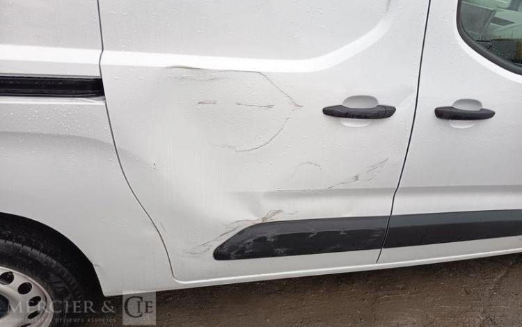 PEUGEOT PARTNER FOURGON XL 950KG BLUEHDI 100 S&S BVM6 – DIESEL – 8625 KMS – ANNEE 2025 BLANC HD-364-AJ