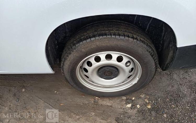 PEUGEOT PARTNER FOURGON XL 950KG BLUEHDI 100 S&S BVM6 – DIESEL – 8625 KMS – ANNEE 2025 BLANC HD-364-AJ