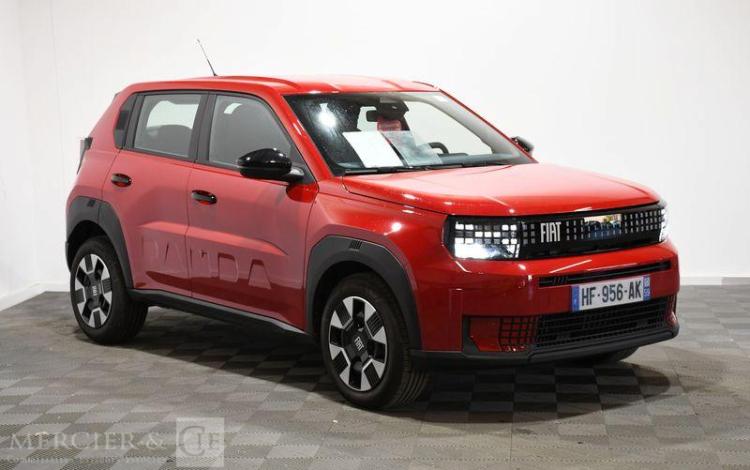 FIAT GRANDE PANDA ROUGE HF-956-AK
