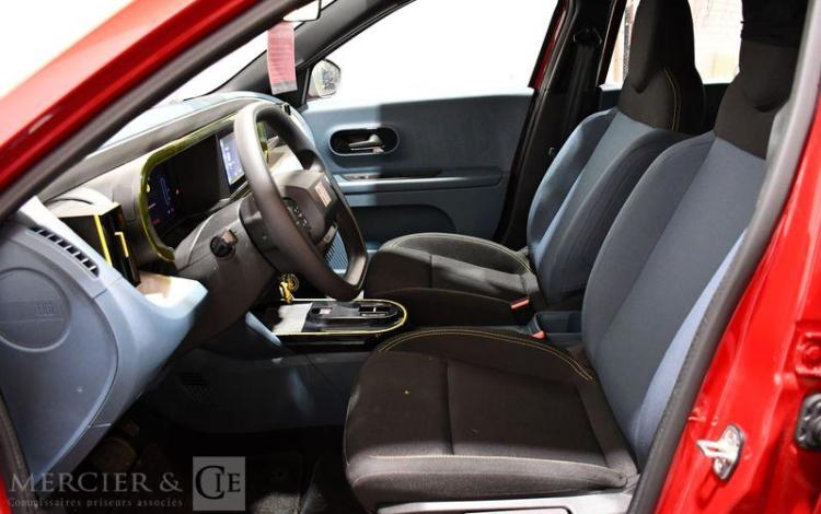 FIAT GRANDE PANDA ROUGE HF-956-AK