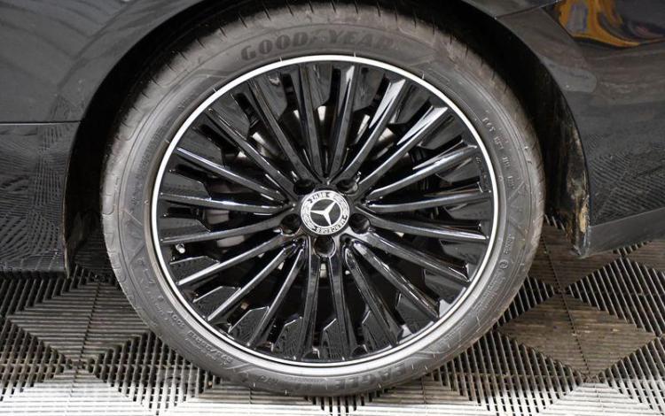 MERCEDES CLE COUPE 200 HYBRID NOIR HG-635-MT