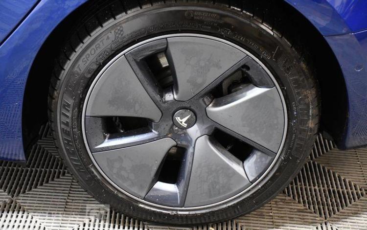 TESLA MODEL 3 82KWH GD AUTONOMIE BLEU HG-772-PY