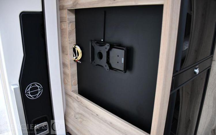 LE VOYAGER LE VOYAGER L.V 7,9 MERCEDES 2,0 170CH BVA  LEVOY