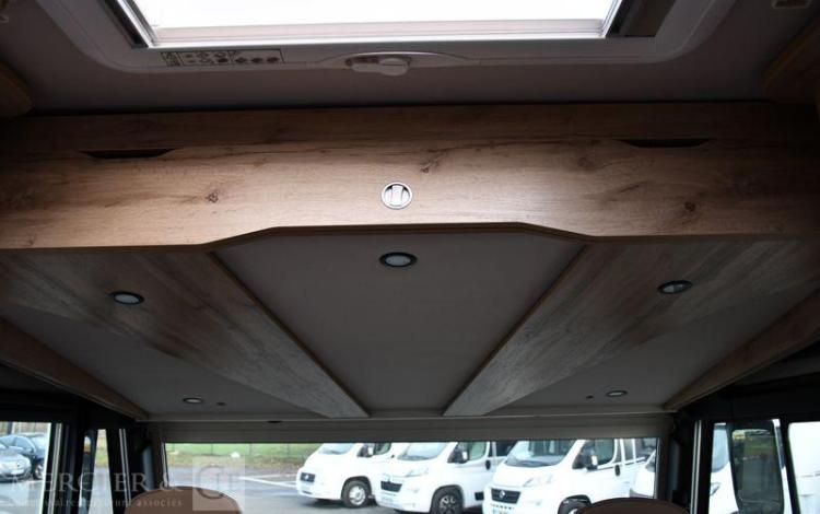 LE VOYAGER LE VOYAGER L.V 7,9 MERCEDES 2,0 170CH BVA  LEVOY