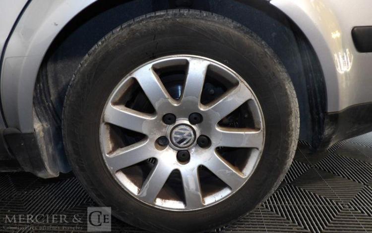 VOLKSWAGEN PASSAT 1.8T 20V 150CV GRIS 1431XV84