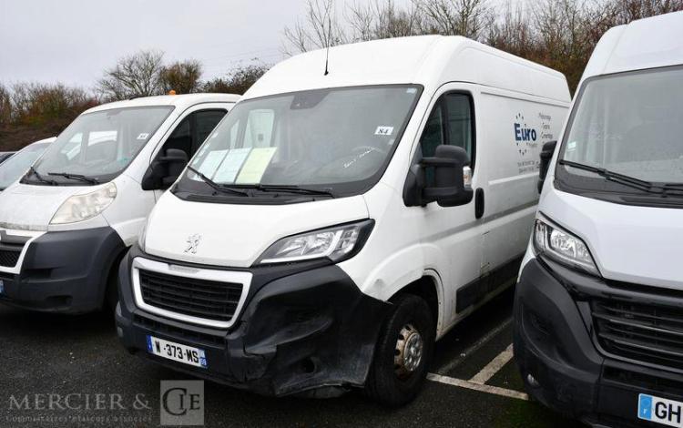 PEUGEOT BOXER FT 335 L2H2 2,2 BLUE HDI 140 S&S MAN 6 ASPHALT BLANC 1YDW228