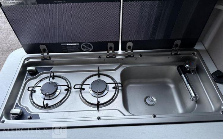 BURSTNER CAMPING-CAR FOURGON DELFIN C621 CASA PINO GRIS 557512