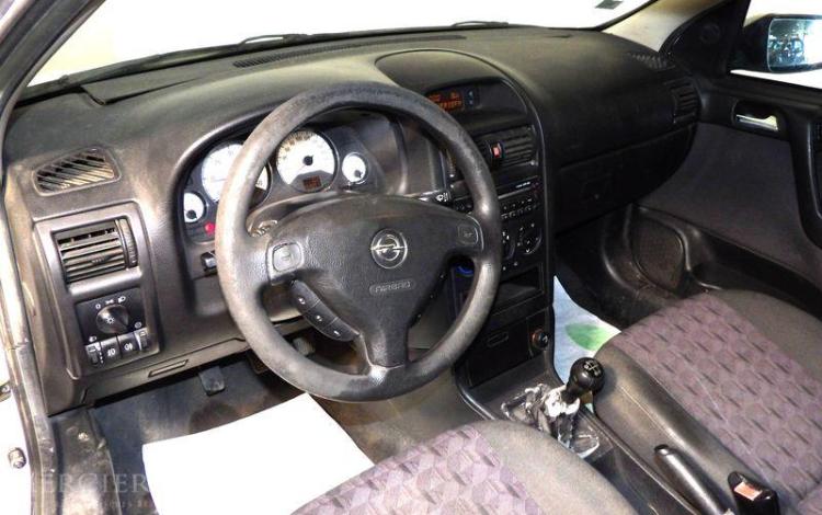 OPEL ASTRA BLANC 7866XR84