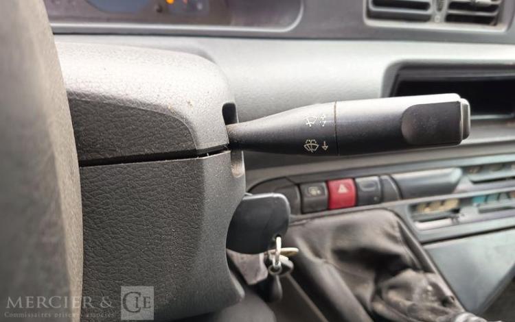 FIAT SCUDO 1,9 D 70CV AVEC NACELLE FRANCE ELEVATEUR TOPY 8 – 2394 HEURES – ANNEE 2001 BLANC 904ALF59