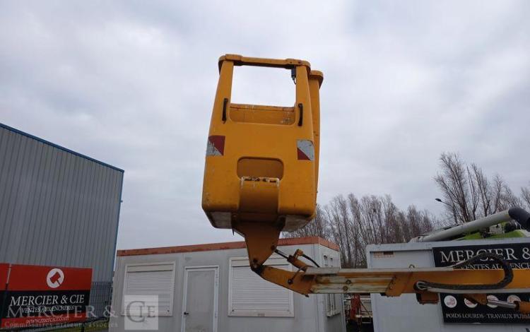 FIAT SCUDO 1,9 D 70CV AVEC NACELLE FRANCE ELEVATEUR TOPY 8 – 2394 HEURES – ANNEE 2001 BLANC 904ALF59