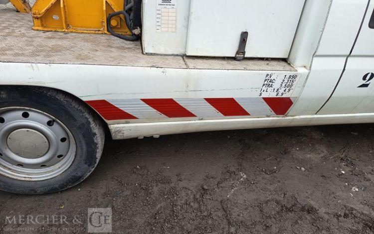 FIAT SCUDO 1,9 D 70CV AVEC NACELLE FRANCE ELEVATEUR TOPY 8 – 2394 HEURES – ANNEE 2001 BLANC 904ALF59