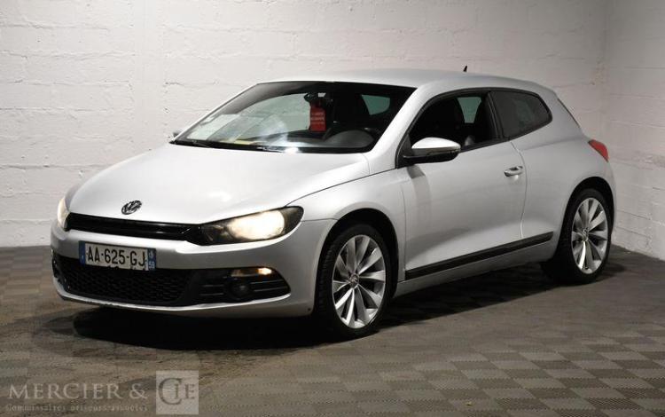 VOLKSWAGEN SCIROCCO 2,0 TDI GRIS AA-625-GJ