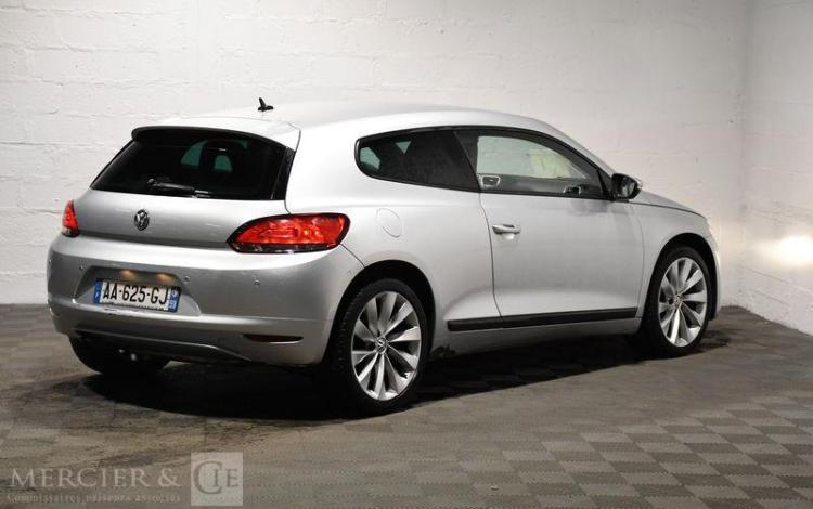 VOLKSWAGEN SCIROCCO 2,0 TDI GRIS AA-625-GJ