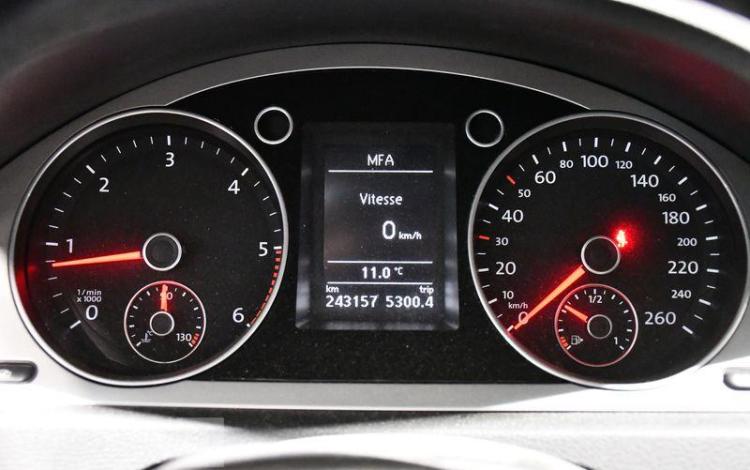 VOLKSWAGEN PASSAT BREAK 2.0 TDI 110CH CONFORT LINE NOIR AB-206-TA