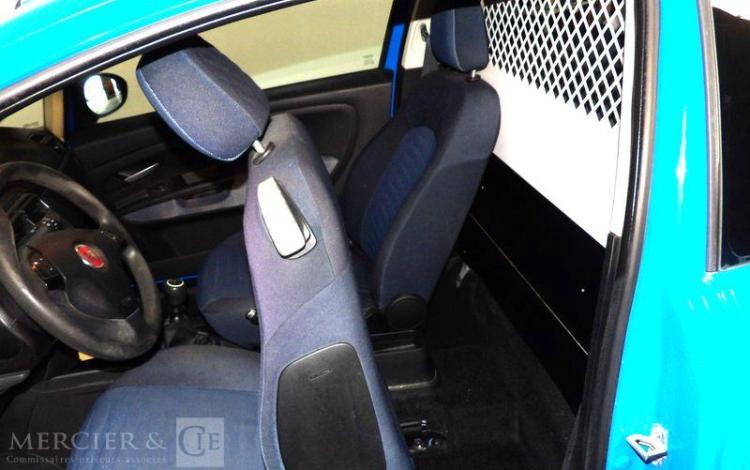 FIAT PUNTO GNV BLEU AD-499-DS