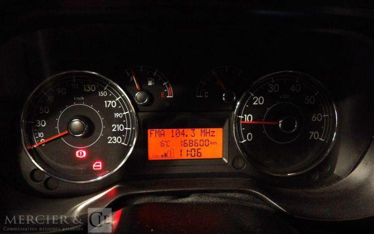 FIAT PUNTO GNV BLEU AD-499-DS