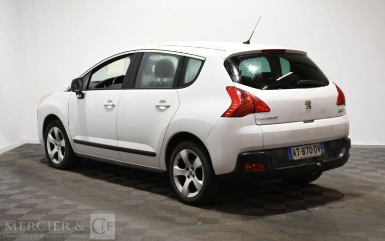 PEUGEOT 3008 2,0 HDI 150 PREMIUM BLANC AT-870-DV