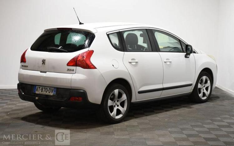 PEUGEOT 3008 2,0 HDI 150 PREMIUM BLANC AT-870-DV