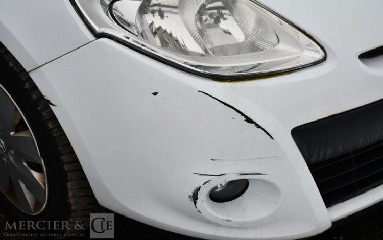 RENAULT CLIO III SOCIETE 1.5 DCI 75 AIR BLANC BJ-406-NX