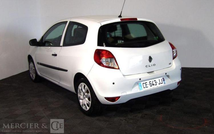 RENAULT CLIO III DCI  CE-643-JJ