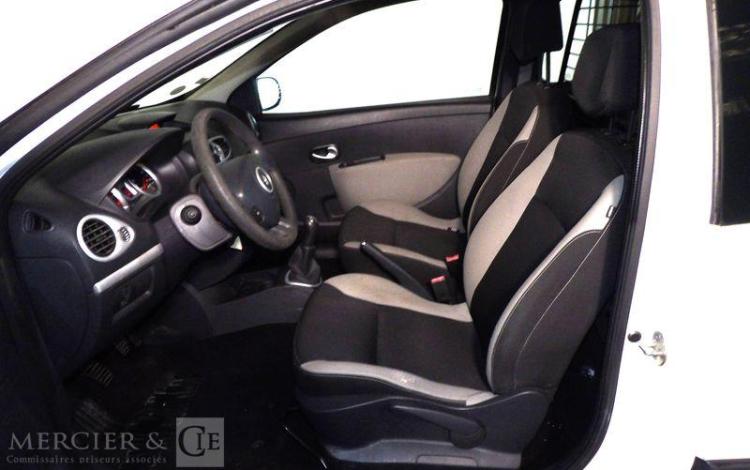 RENAULT CLIO III DCI  CE-643-JJ