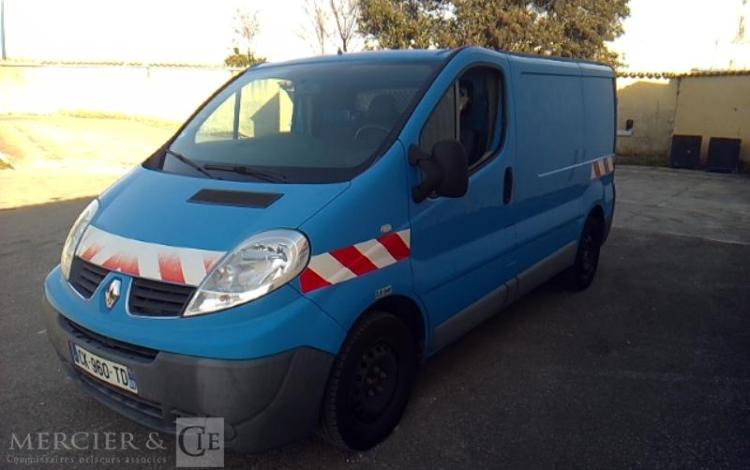 RENAULT TRAFIC DCI BLEU CK-960-TD