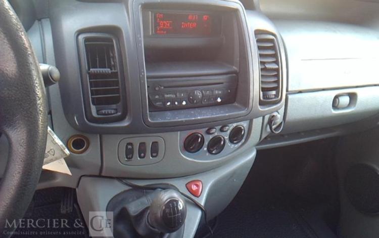 RENAULT TRAFIC DCI BLEU CK-960-TD