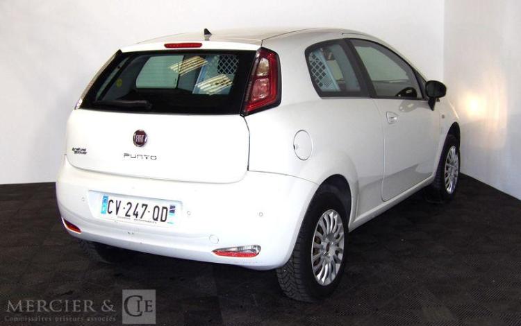 FIAT PUNTO GNV BLANC CV-247-QD