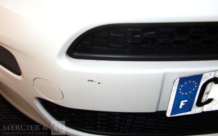 FIAT PUNTO GNV BLANC CV-247-QD