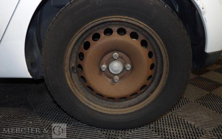 RENAULT CLIO DCI BLANC CW-551-PQ