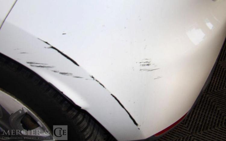 RENAULT CLIO IV DCI BLANC CX-405-EC