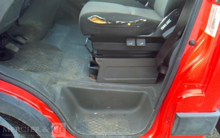 IVECO 35S11 NACELLE SUR VL MULTITEL 160 ALU/DS 16M 4939H ROUGE DC-459-YY