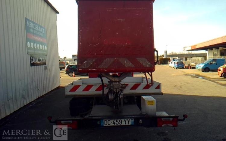 IVECO 35S11 NACELLE SUR VL MULTITEL 160 ALU/DS 16M 4939H ROUGE DC-459-YY