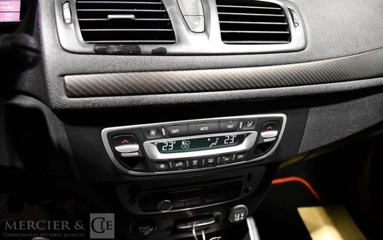 RENAULT MEGANE ESTATE 1.5 DCI 110CH ENERGY LIMITED NOIR DC-959-KC