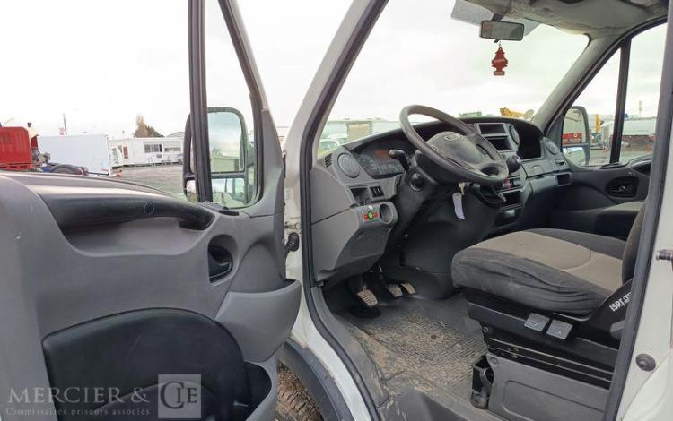 MULTITEL DAILY 35S11 AVEC NACELLE MULTITEL 160ALU 16M – DIESEL – 4074 HEURES – ANNEE 2014 BLANC DJ-606-SN