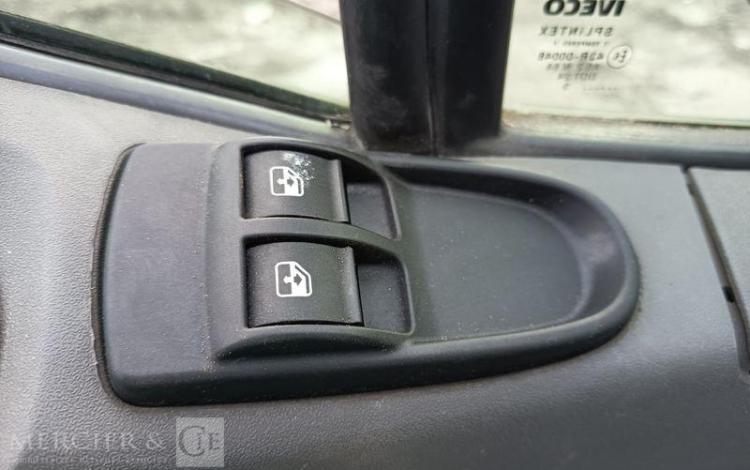 MULTITEL DAILY 35S11 AVEC NACELLE MULTITEL 160ALU 16M – DIESEL – 4074 HEURES – ANNEE 2014 BLANC DJ-606-SN