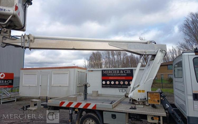 MULTITEL DAILY 35S11 AVEC NACELLE MULTITEL 160ALU 16M – DIESEL – 4074 HEURES – ANNEE 2014 BLANC DJ-606-SN